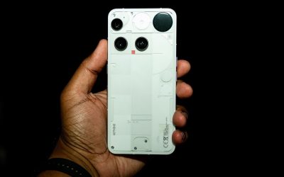 Nothing lancia Phone (3) e Headphone (1), le nostre prime impressioni