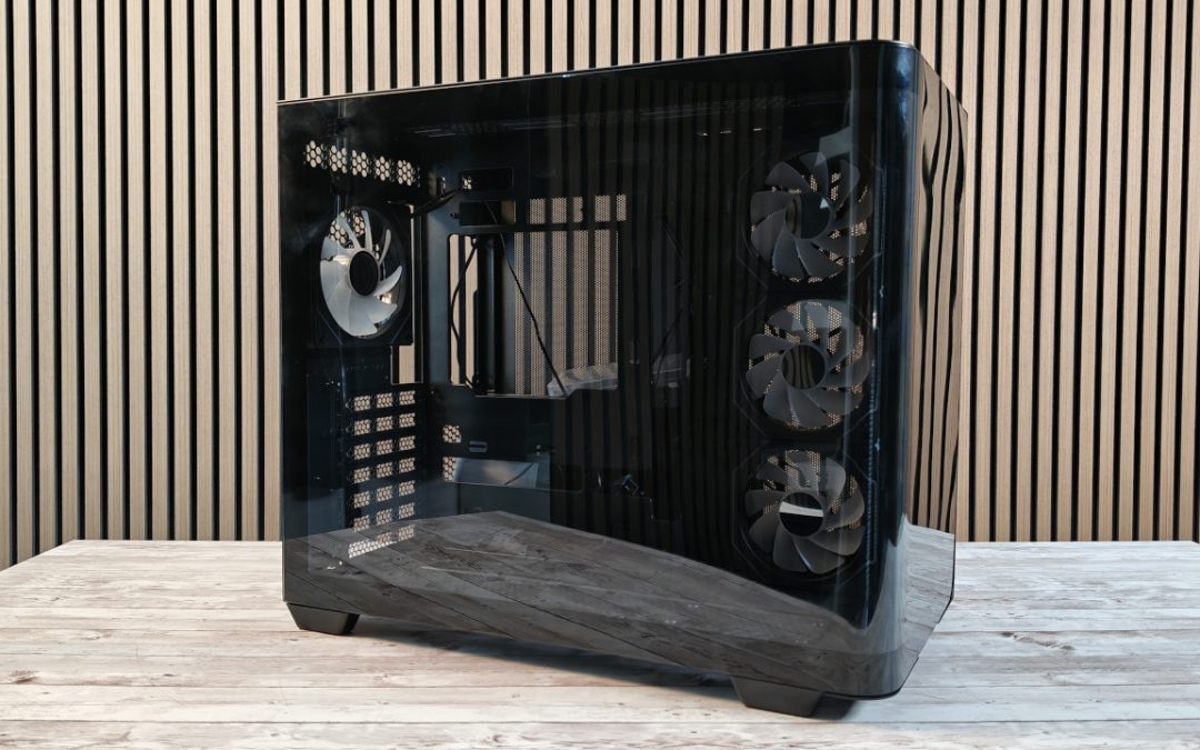 FSP M580: il case con vetro curvo per build da mostrare