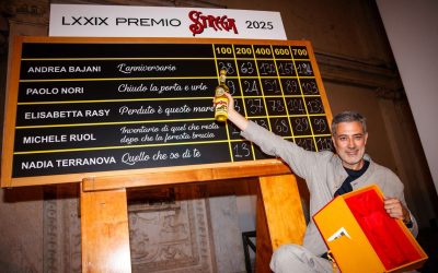 Chi è Andrea Bajani, il vincitore del Premio Strega 2025 con L’anniversario