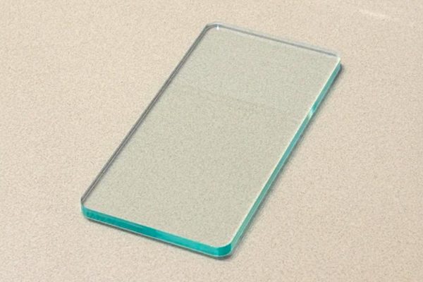 Methaphone: il finto smartphone che aiuta a smettere di usare lo smartphone (e sta conquistando tutti)