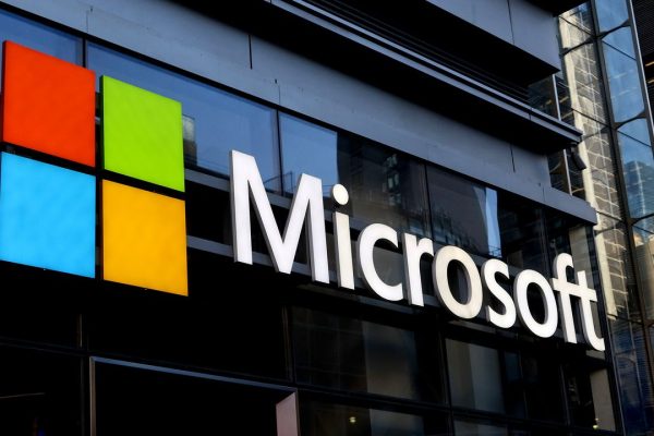 Mai-DxO, Microsoft dice di avere un’AI che fa le diagnosi meglio dei medici umani