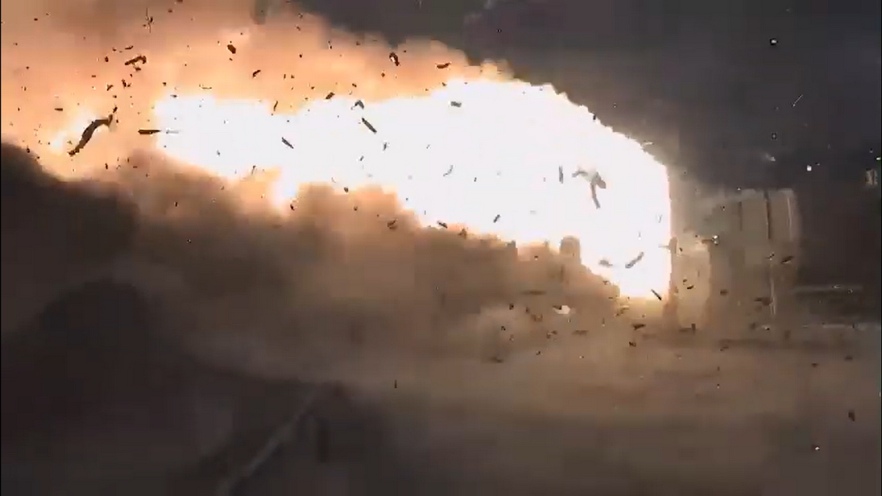 NASA SLS potrebbe essere cancellato ma Northrop Grumman prosegue i test (con esplosione)