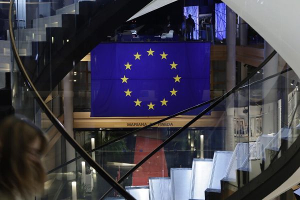 Pe chiede di tutelare le opere protette da copyright dall’uso dell’IA – Notizie