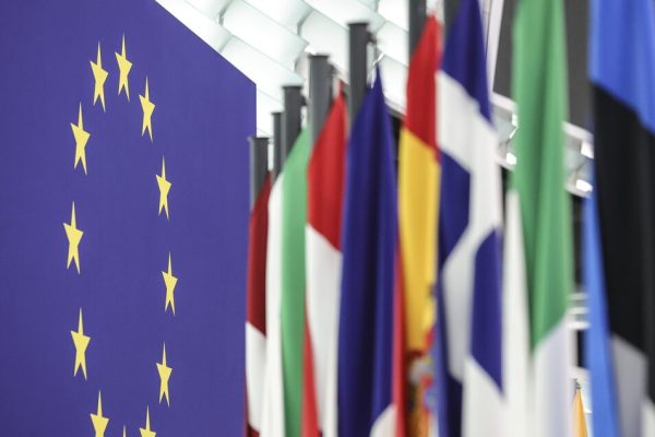 Oltre 40 imprese europee chiedono alla Ue di bloccare l’AI Act – Notizie