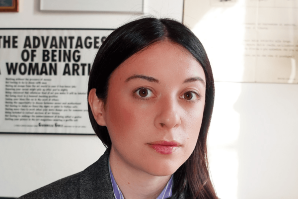 Chiara Galeazzi ci racconta l’inferno dei commenti: “Online facciamo tutti schifo”