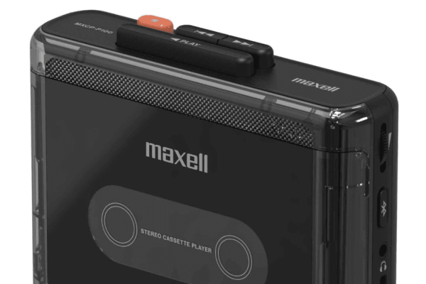 Il mangiacassette Maxwell che torna dal passato, ma con bluetooth e usb