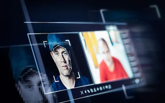 Truffe con i deepfake, a che cosa fare attenzione e come provare a difendersi