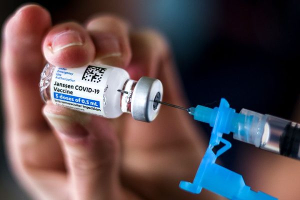 Petizione contro due medici novax nel Gruppo Tecnico Consultivo Nazionale sulle Vaccinazioni, oltre 13mila firme in 3 giorni