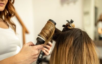 Riforma parrucchieri ed estetisti, cosa cambia tra esame di abilitazione e sanzioni più severe