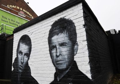 Anti-tormentoni, una playlist di canzoni come antidoto per chi non ne può davvero più delle hit estive