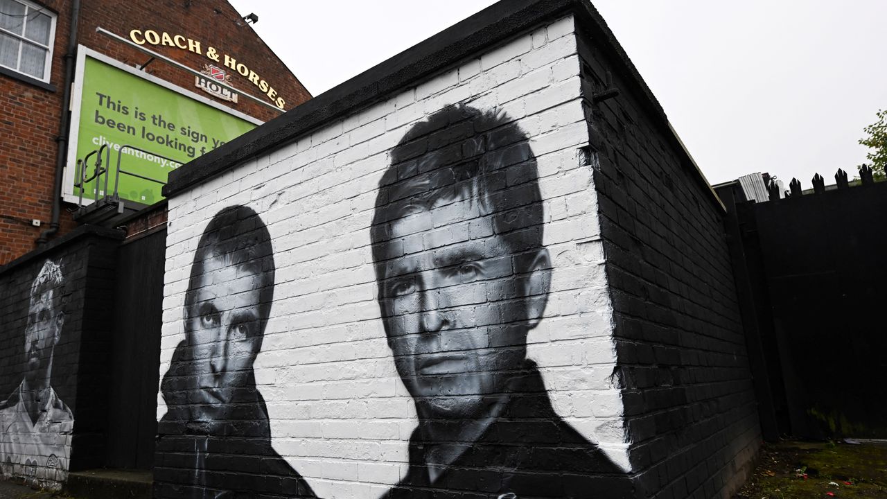 Anti-tormentoni, una playlist di canzoni come antidoto per chi non ne può davvero più delle hit estive