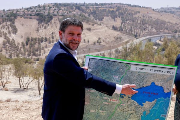 Cos’è il progetto E1, il piano di insediamento di Israele che spezza in due la Cisgiordania