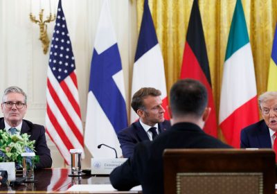 Quali garanzie per l’Ucraina sono state discusse nell’incontro tra Trump, Zelensky e i leader europei alla Casa Bianca