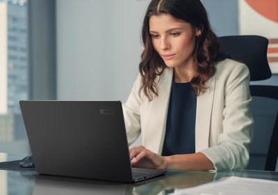 Un portatile un tuttofare definitivo a 539€, con Core i5, 32GB di RAM e 1TB di SSD, ma scende a 417€ quello da 16GB/512GB