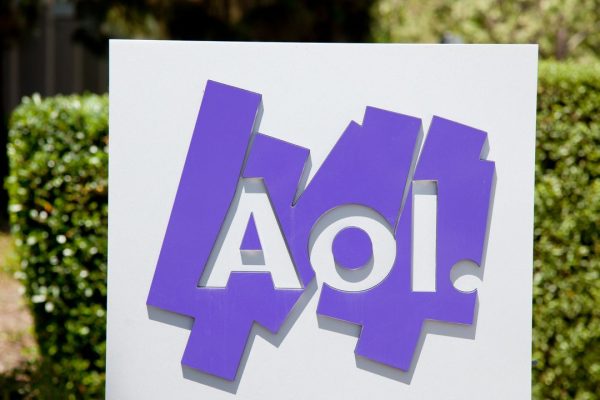 Aol chiude il servizio dial-up, l’ultimo saluto al suono di Internet