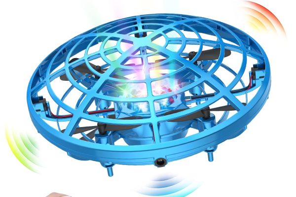 Kriogor Mini Drones, New Drones à Main,Mini-Drone UFO Mains Libres Hélicoptère à Induction Infrarouge Rotaion 360 °,Télécommande Mini Avion Jouet LED Jouet Volant Cadeau Jouet pour Garçons et Filles
