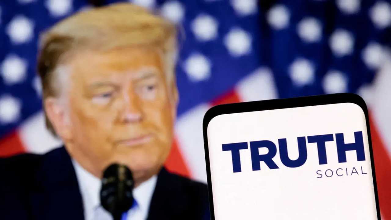 AI su Truth Social contraddice Trump: 'Elezioni 2020 non rubate' e critiche sui dazi