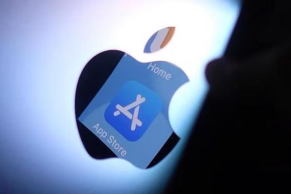 Vibe coding nel mirino di Apple: ecco le app bloccate