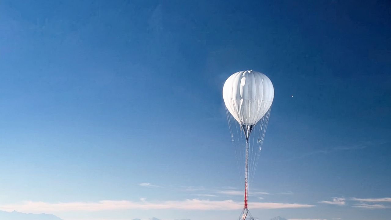 I palloni aerostatici high-tech che terranno monitorate le infrastrutture critiche in Italia