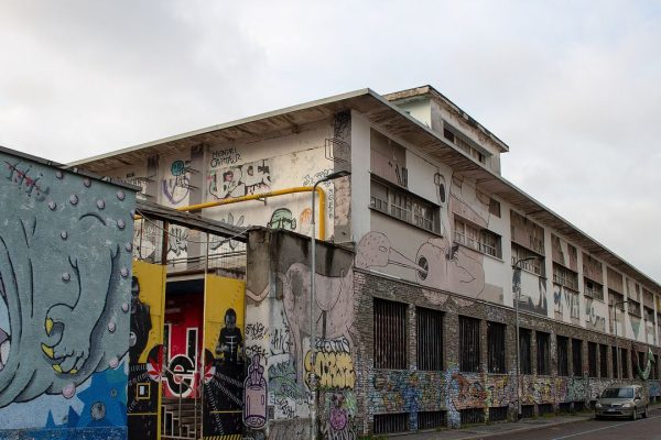 Lo sgombero del Leoncavallo, “e allora Casapound?” e quel che serve davvero a Milano