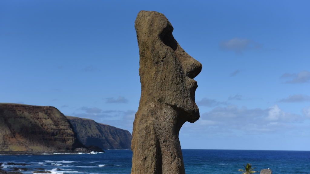Isola di Pasqua, il mare rischia di portarsi via le sue leggendarie statue nel giro di 60 anni
