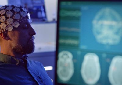 Intelligenza artificiale e medicina, il modello per monitorare il cervello in terapia intensiva