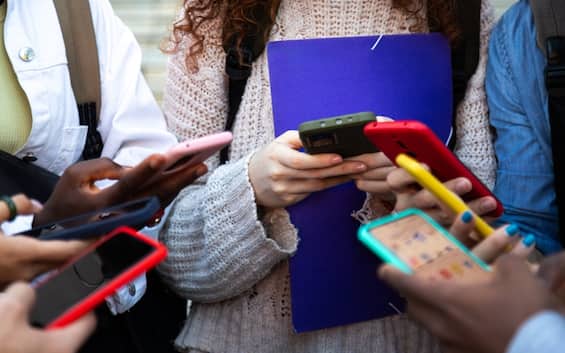 Smartphone, i modelli in uscita ad agosto 2025. FOTO