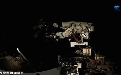Gli astronauti cinesi in futuro utilizzeranno nuove tute spaziali per le attività extraveicolari