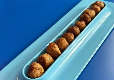 Polpette dell’Ikea, il piatto “giusto” per mangiarle è quell’oggetto di cui non sentivamo il bisogno, però lo hanno prodotto lo stesso