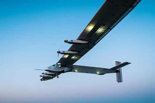 Il drone con 71 metri di ali fotovoltaiche: Skydweller ha raggiunto il volo perpetuo