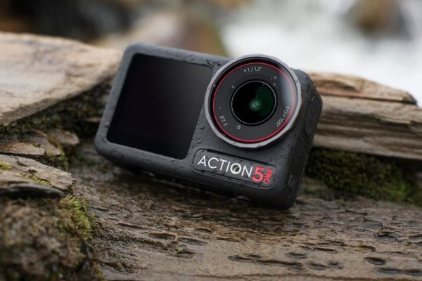 Imperdibile su Amazon: DJI Osmo Action 5 Pro Combo a 319€. È la Action Cam 4K punto di riferimento del settore