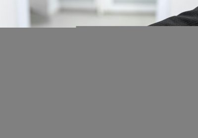 Meta blocca le assunzioni per la divisione AI: stop alla campagna acquisti milionaria