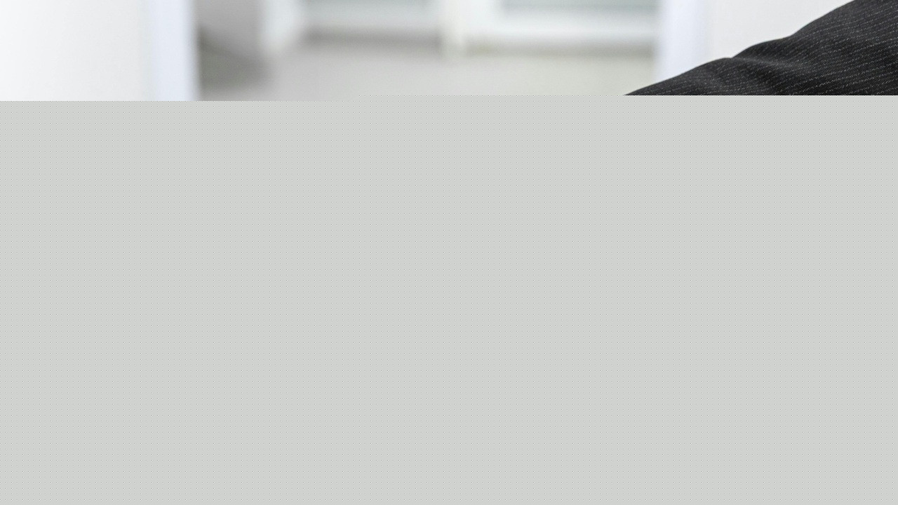 Meta blocca le assunzioni per la divisione AI: stop alla campagna acquisti milionaria