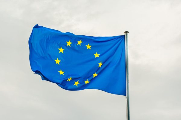 Negoziati in corso: Trump punta a ridurre l'impatto delle regole UE sul digitale