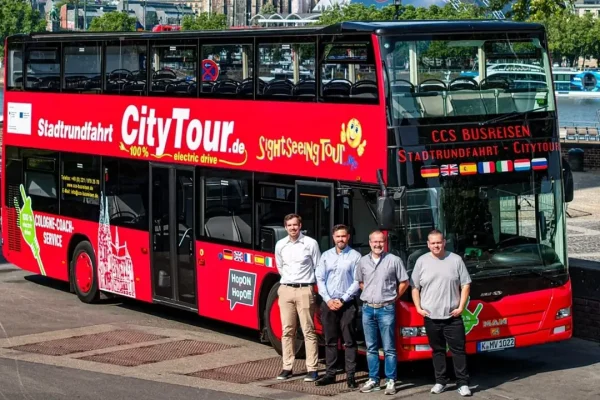 Perché acquistare costosi bus elettrici per turisti? A Colonia traformano in elettrici i vecchi diesel