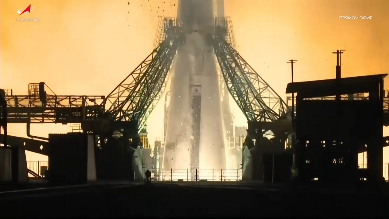 Roscosmos ha lanciato la capsula Bion-M2 con topi, moscerini, piante, alghe e cellule staminali