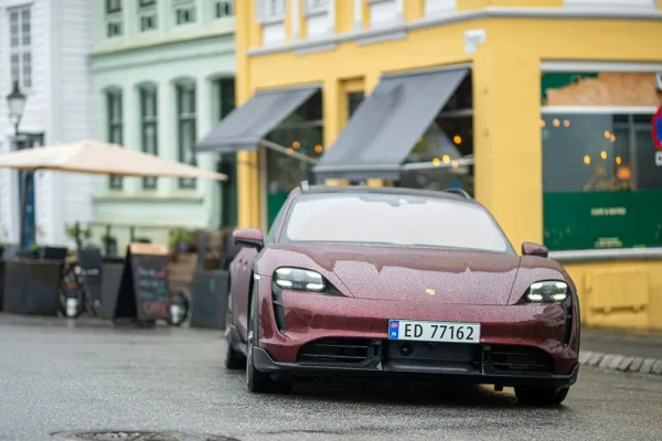 Scandinavia terra di auto elettriche, ma Tesla non domina ovunque