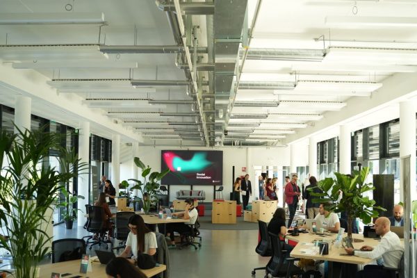 SmartCityLab, a Milano c’è un nuovo spazio di 2000 metri quadrati per chi vuole trasformare la città