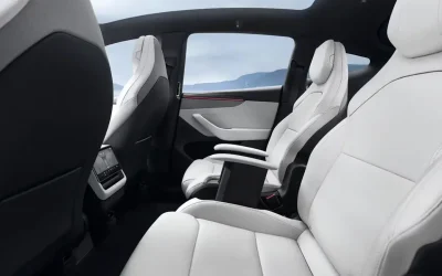 Tesla lancia ufficialmente la Model YL: forse costa un po' troppo