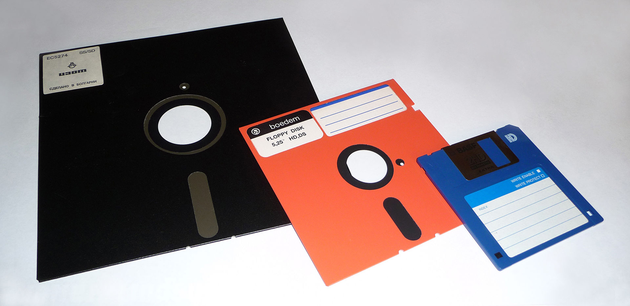 Uno Youtuber ha ricreato da solo un floppy disk che funziona davvero: guarda come ha fatto