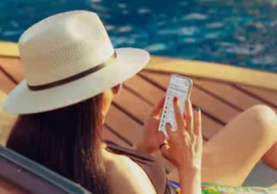 Estate 2025, ultime partenze: con le eSIM Airalo si naviga senza pensieri