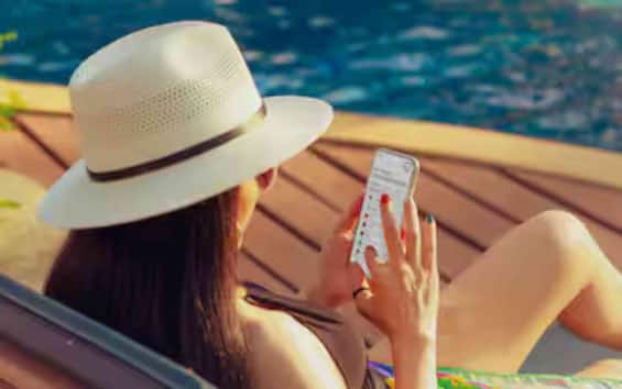 Estate 2025, ultime partenze: con le eSIM Airalo si naviga senza pensieri