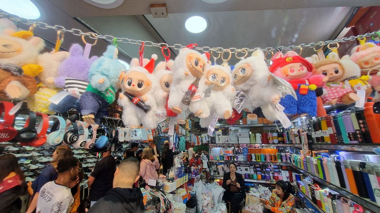 Labubu, ora sappiamo con esattezza quanto vale il business dei pupazzetti virali