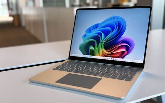 Surface Laptop 2025 13 pollici: impressioni, recensione, caratteristiche, prezzi