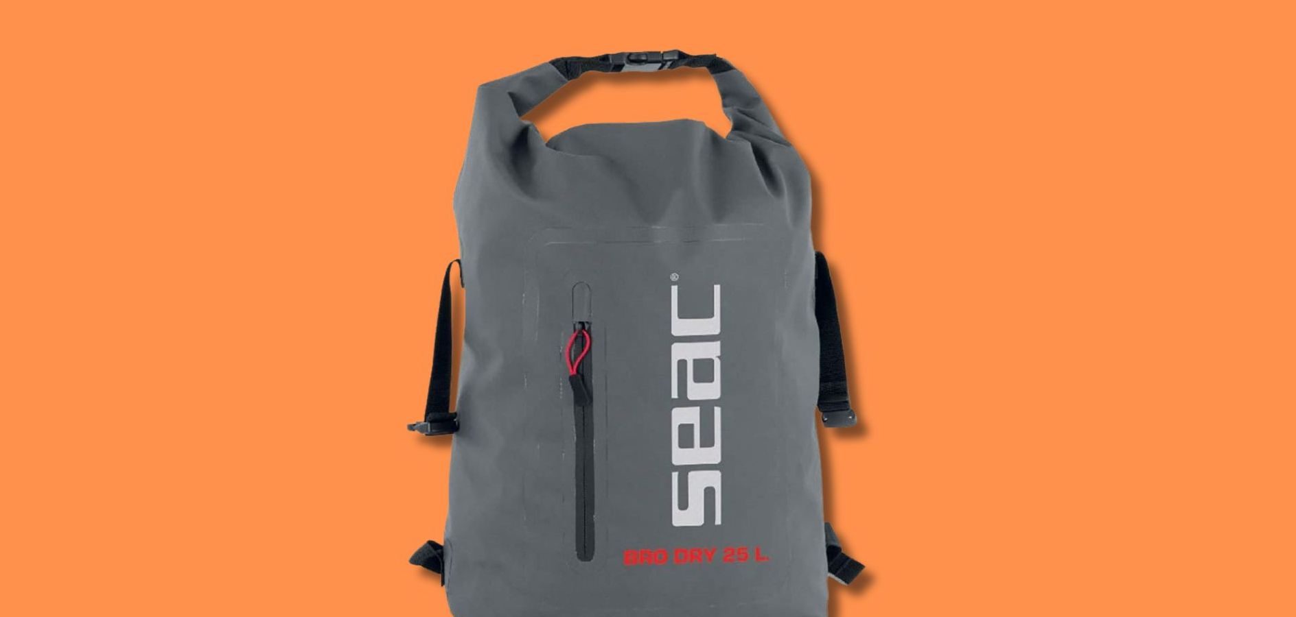 8 zaini impermeabili che sfidano l’acqua senza paura