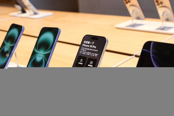 Sale l’attesa per nuovi iPhone, in arrivo modello più sottile – Future Tech