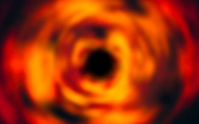 Il buco nero supermassiccio M87* ha invertito la polarizzazione, cosa significa
