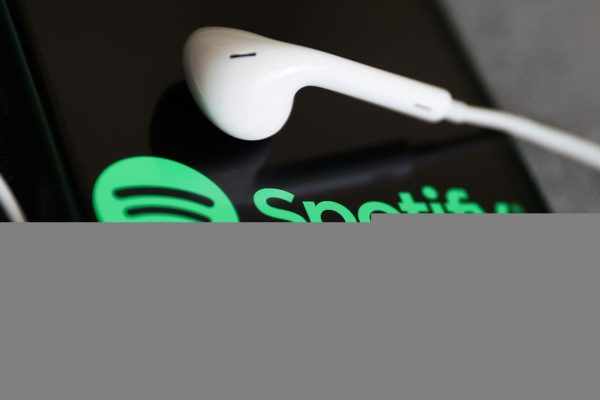 Spotify free, ora si può ascoltare subito il brano scelto