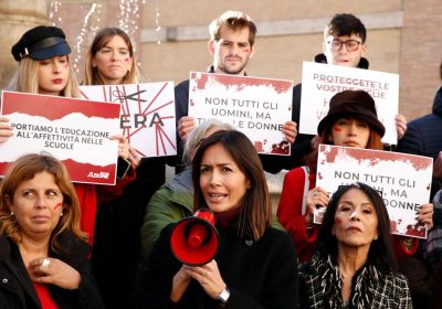 Phica.eu e il gruppo Facebook Mia moglie, la politica italiana promette di agire. Ecco cos’hanno in mente i partiti