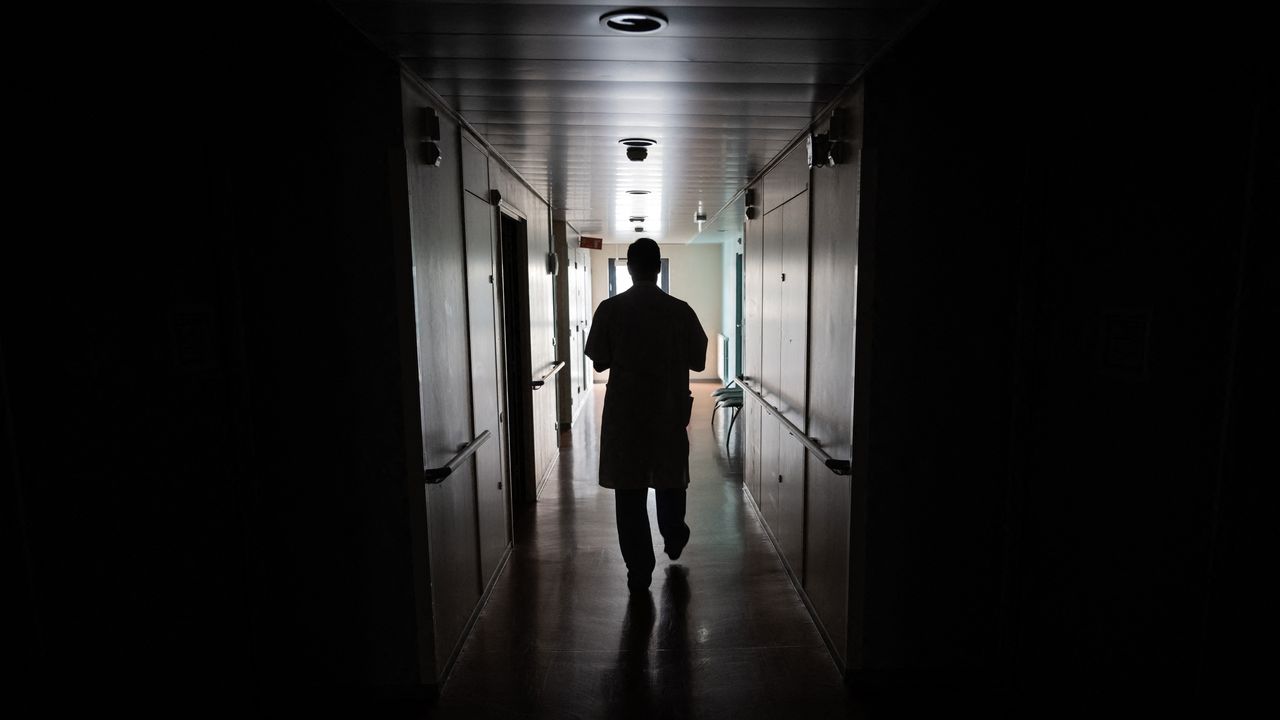 Perché gli ospedali in Francia devono prepararsi a scenari di guerra (e come si può fare)